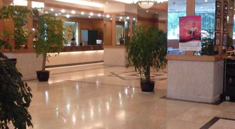 Garden City Hotel Chengdu Extérieur photo