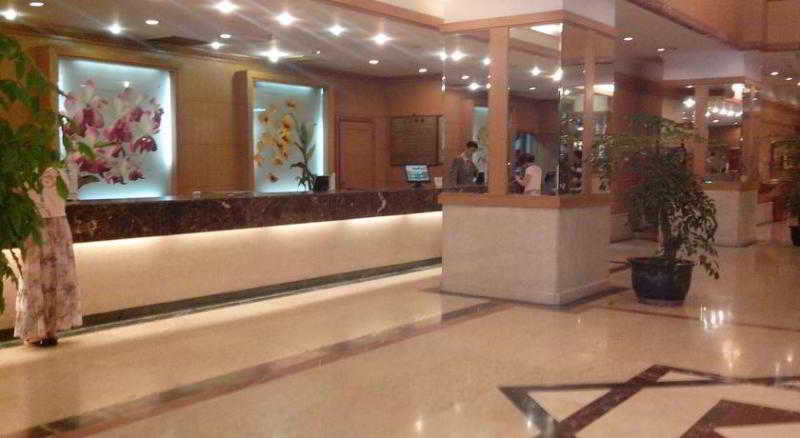 Garden City Hotel Chengdu Extérieur photo